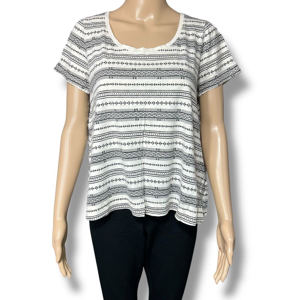 Old Navy Wing Top Womens Medium Geo Stripe Short Sleeve Relaxed Cream Black Tee
